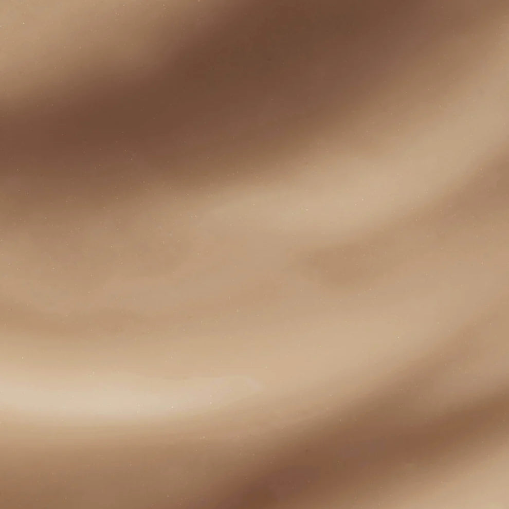 EmmaLewisham_SupernaturalVitaleFaceElixir_02_Swatch_990x_ffcd5b00-d492-408c-bc12-ca50971f57c0.webp